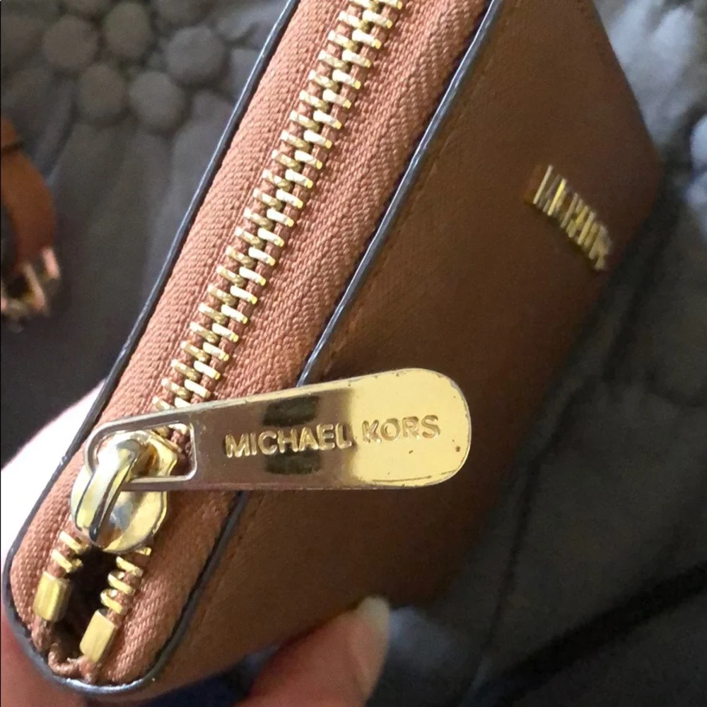 Michael Kors Brown Key & Card Holder - Picture 2 of 4